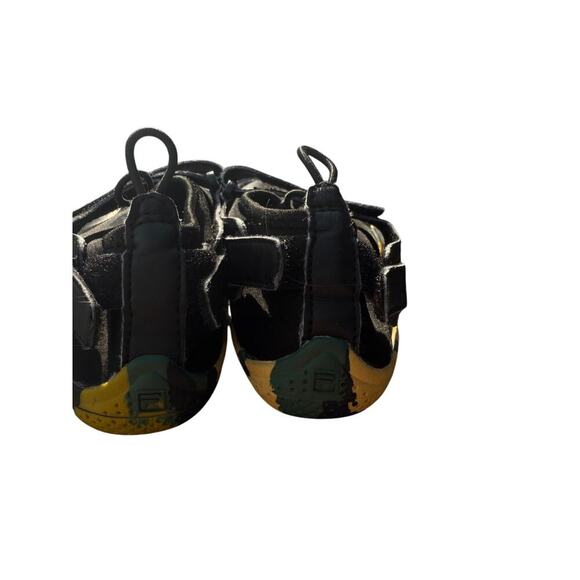 Kids Fila Skeletoes Black Barefoot Slip On Water Shoes Size 3 - Picture 3 of 9